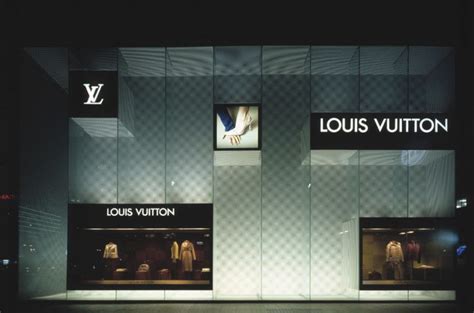 louis vuitton moire effect